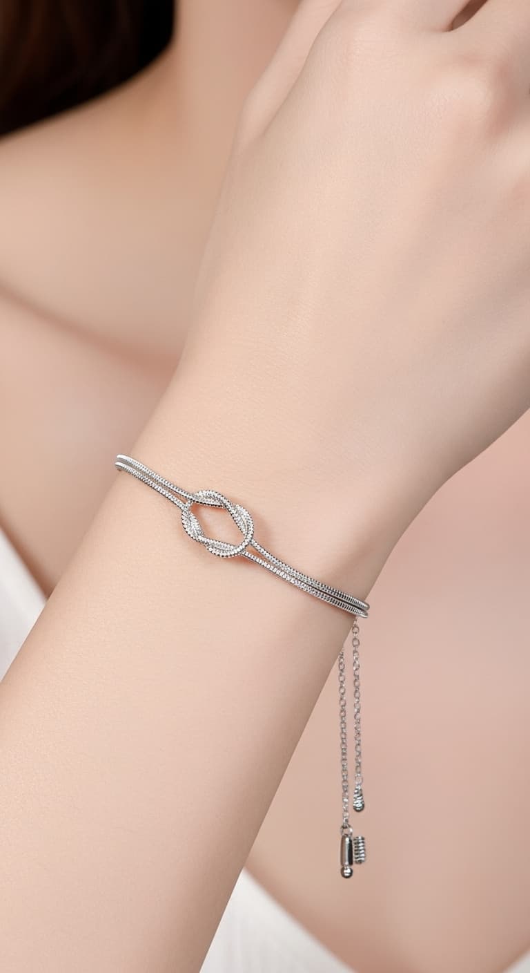 Silver Knot Bracelet – Timeless Symbol of Unity view 5