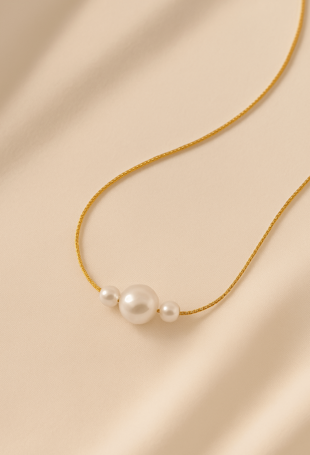Trinity Pearl Necklace – Elegant Gold-Plated Jewelry