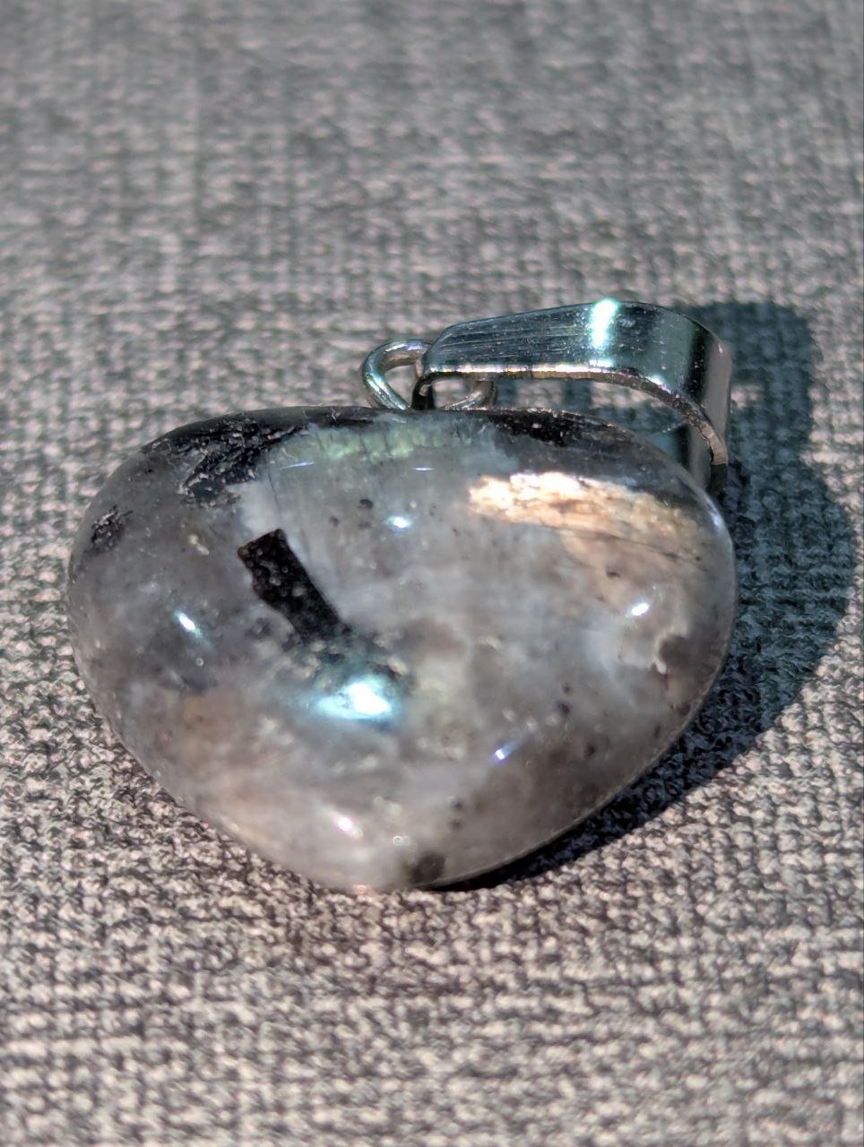 Labradorite Pendant – Protective Natural Stone
