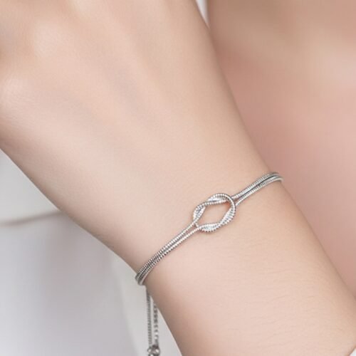 Silver Knot Bracelet – Timeless Symbol of Unity