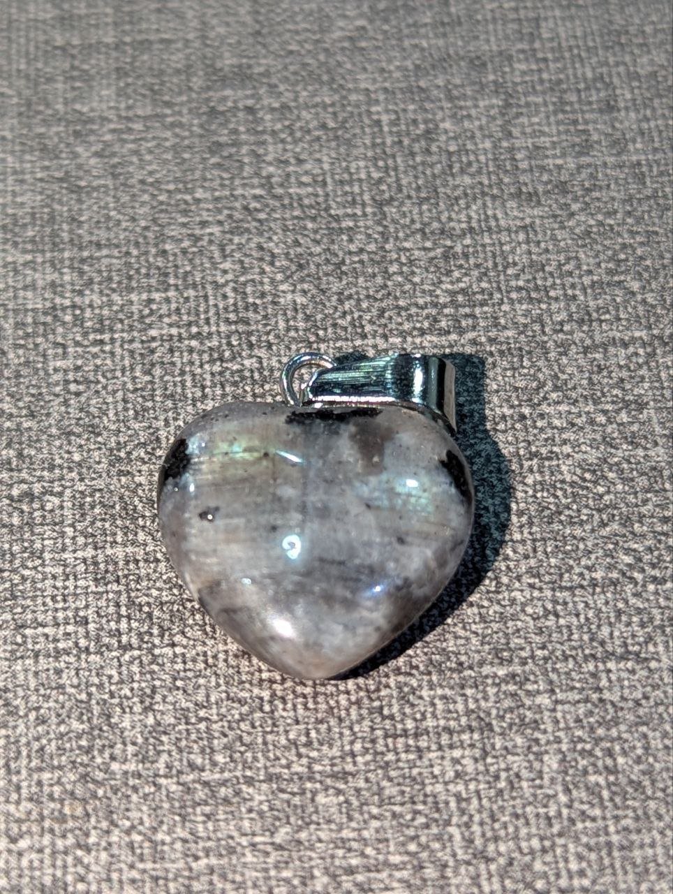 Labradorite Pendant – Protective Natural Stone