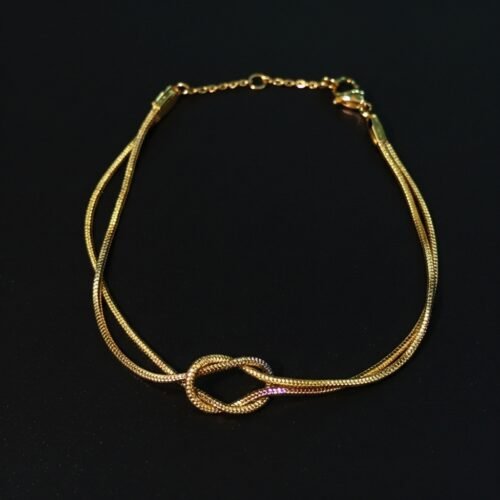 Gold Knot Bracelet – Elegant Stainless Steel Jewelry